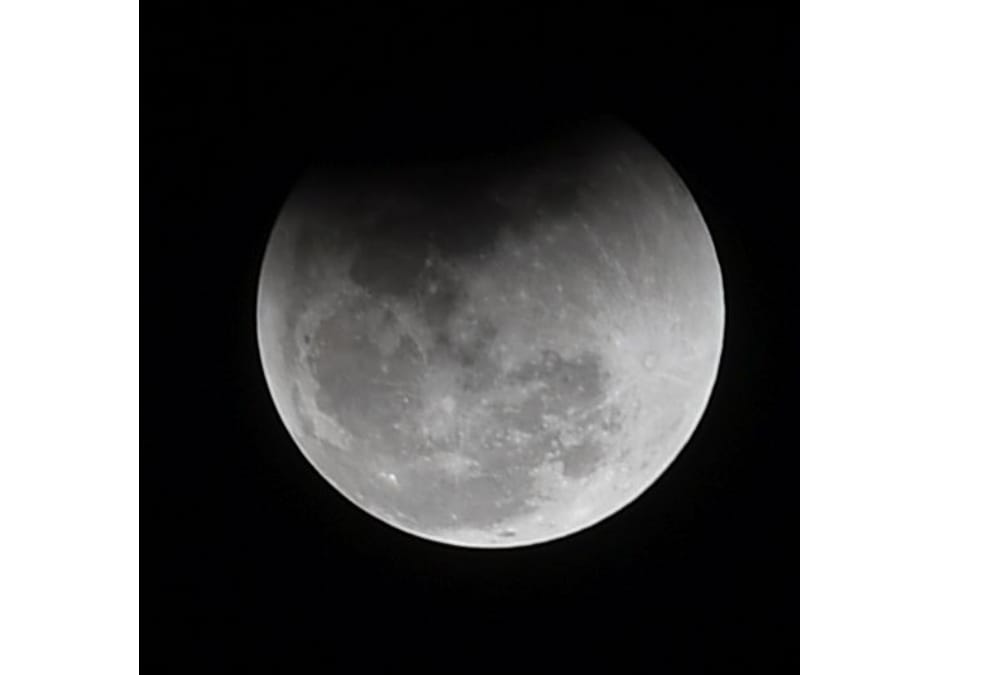 pics of lunar eclipse.