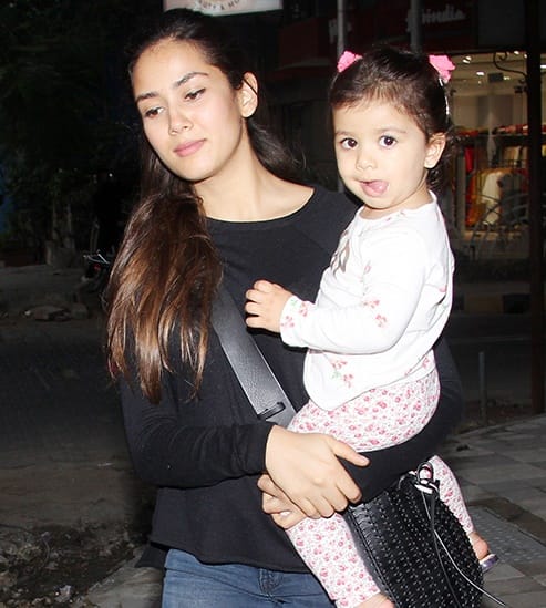 Shahid kapoor daughter Misha Kapoor Adorable Photo Just Made your day