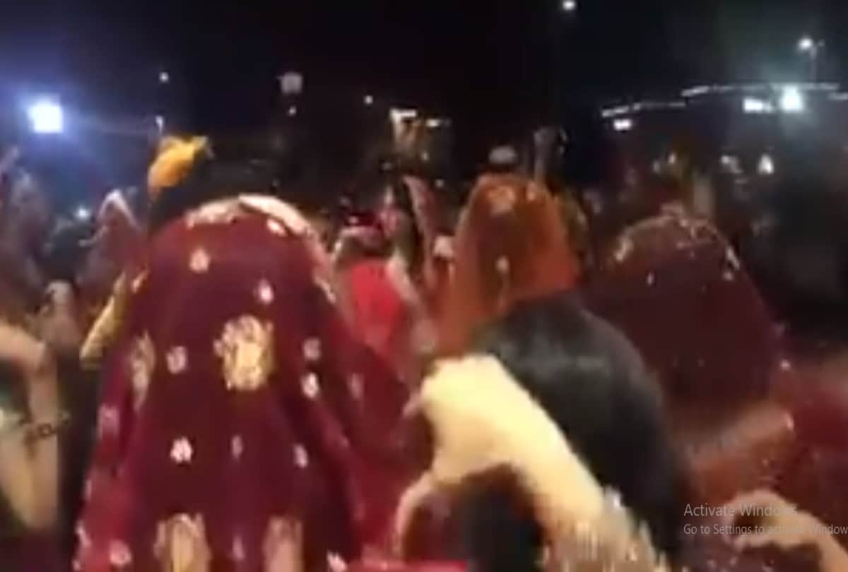  US families book entire theatre and dance to Ghoomar dressed as Padmavati