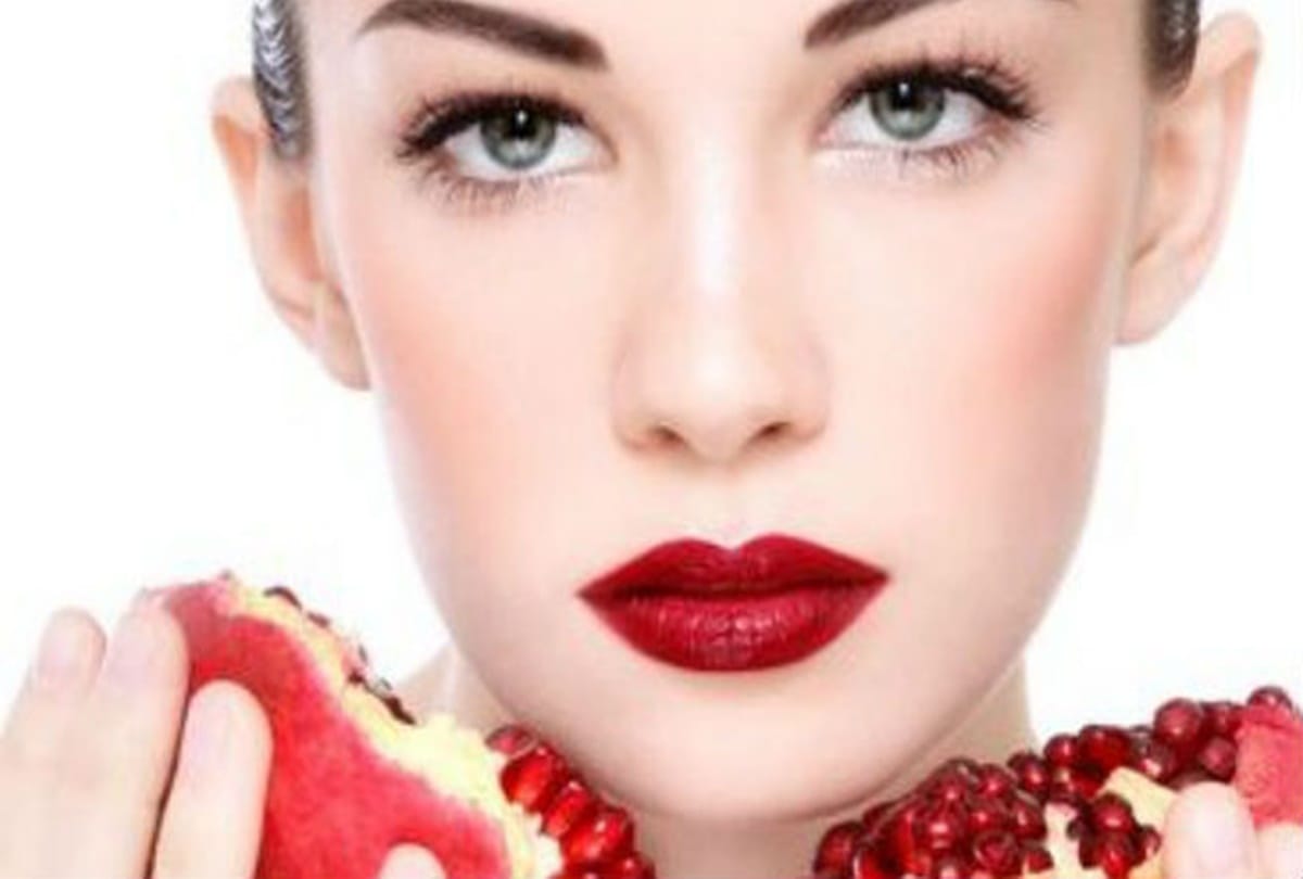 how to use banana to pomegranate peel for glowing skin