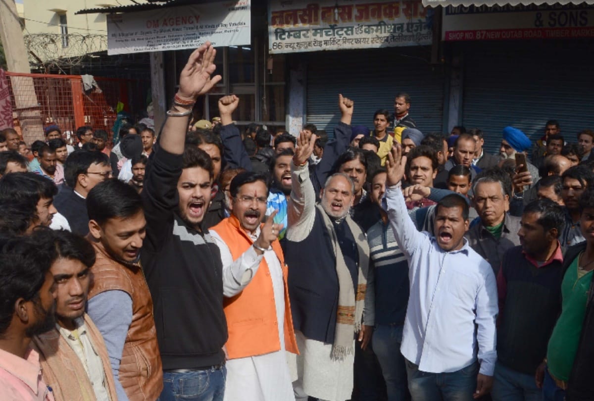sealing : trade will be closed for 72 hours in delhi