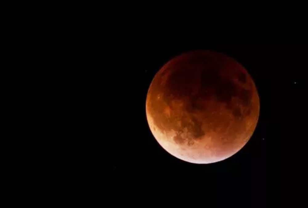 chandra grahan 2018, Blue Blood Supermoon pics