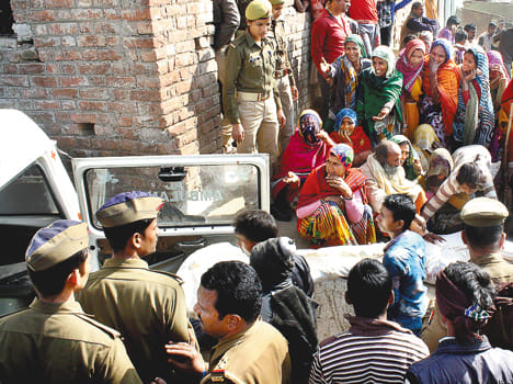 A couple killed in Banda by killing a couple and two sons