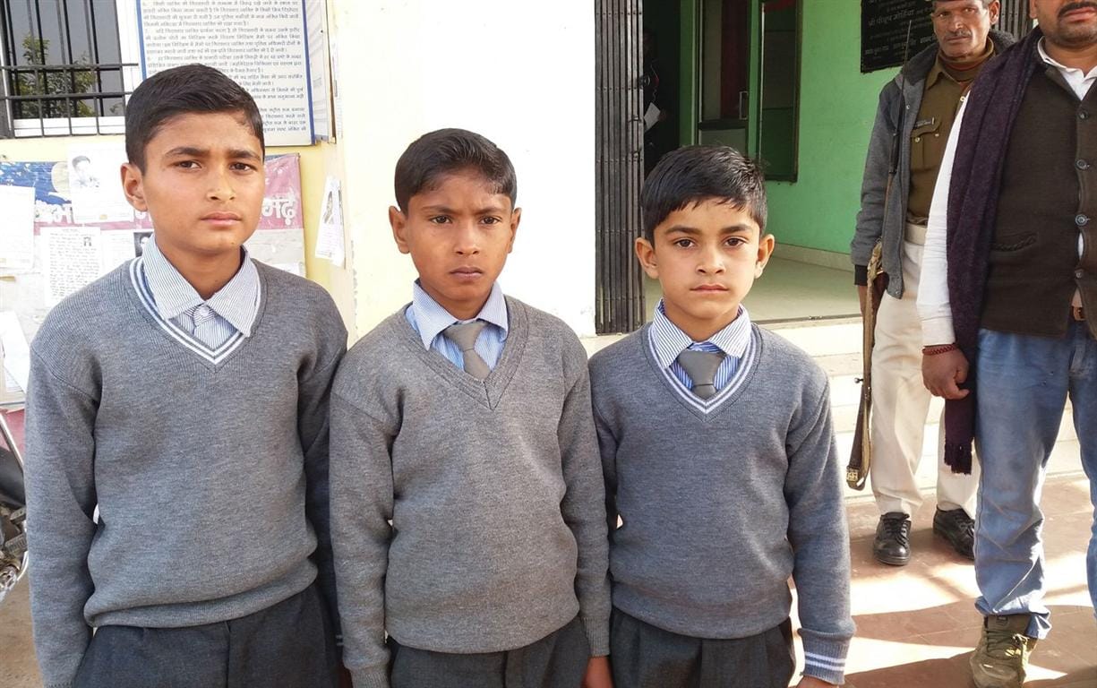 Attempt to kidnap student going to school