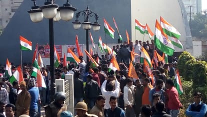 Agra VHP and bajrang dal activist taking out tiranga yatra