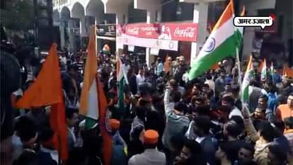 VHP CONDUCTS TIRANGA YATRA IN AGRA IN PROTEST FOR KASGANJ VIOLENCE