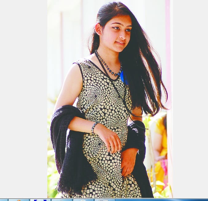 viddai samaaroh me kiya cat walk