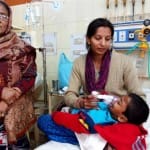 ये है 6 साल की आरोही जिसे जेएन मेडिकल कॉलेज में भर्ती कराया गया। 