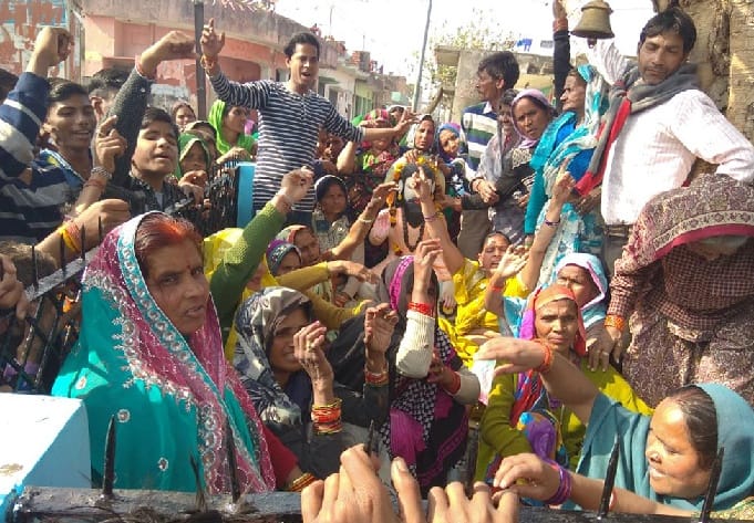 During the procession, stone pelting in Jaita village