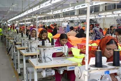 service sector pmi at a seven year high in January due to strong demand for jobs