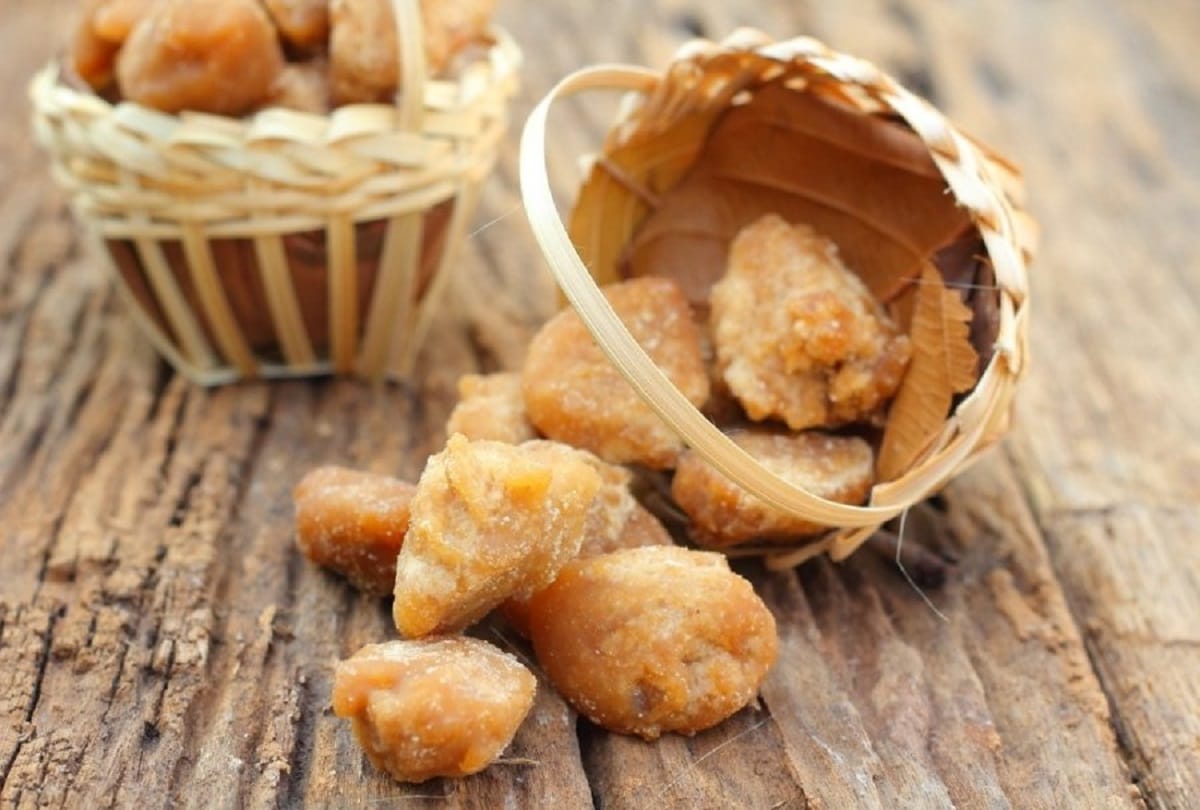 make gud or jaggery chutney without imli