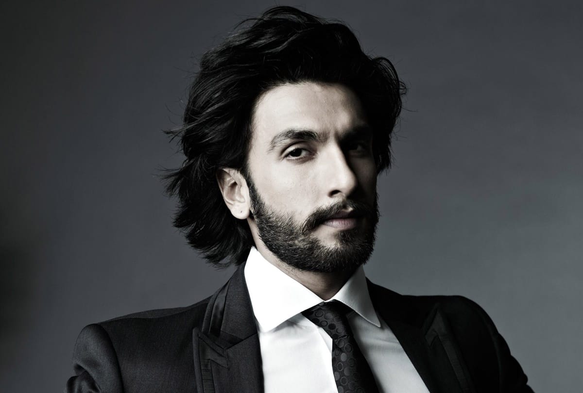 After Padmaavat Ranveer Singh become the youngest male actor to enter the 200 crore club