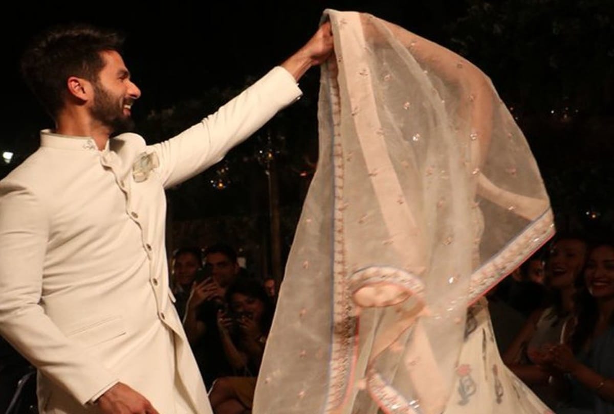 Shahid Kapoor and wife Mira Rajput oops moment caught on camera see Video