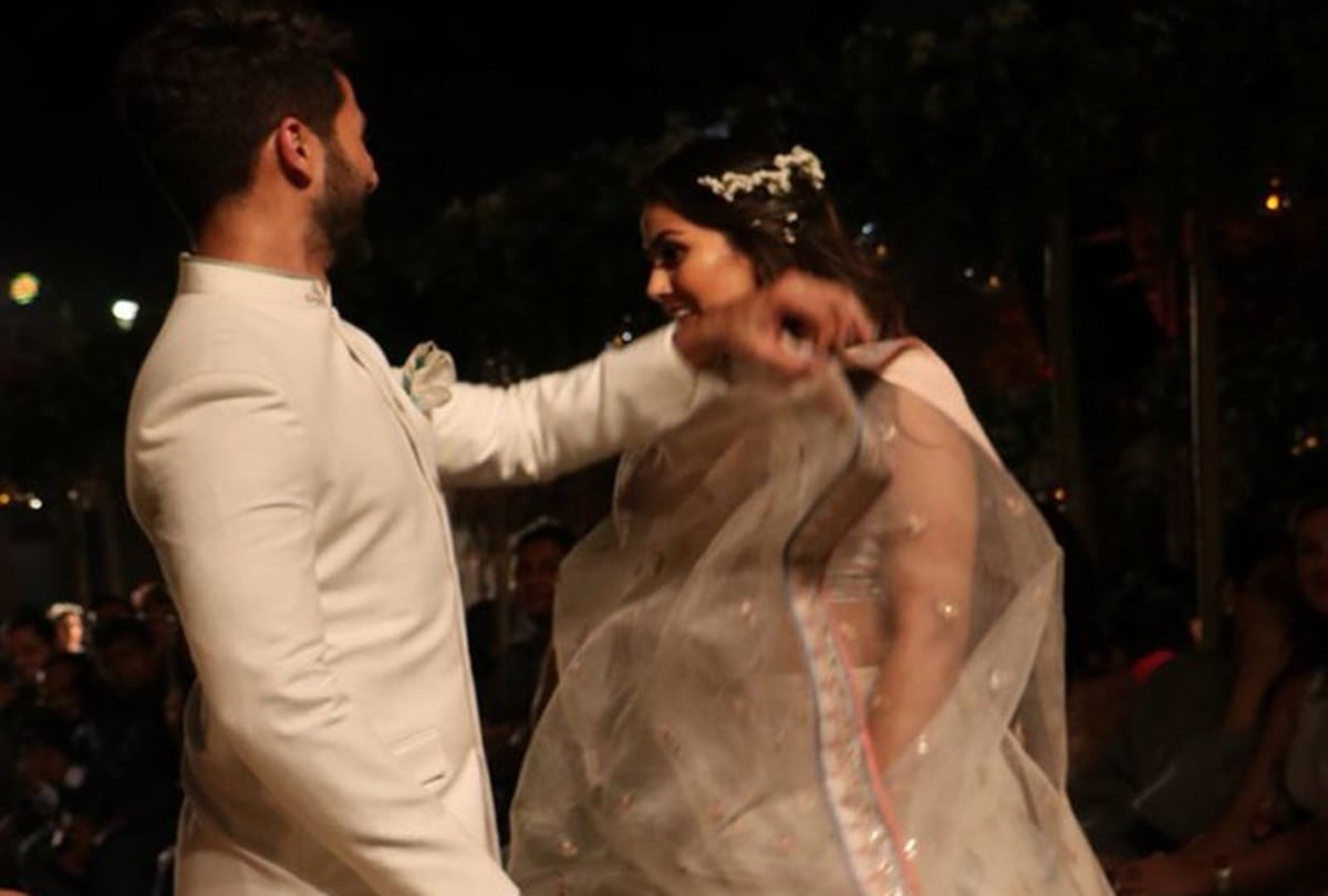 Shahid Kapoor and wife Mira Rajput oops moment caught on camera see Video