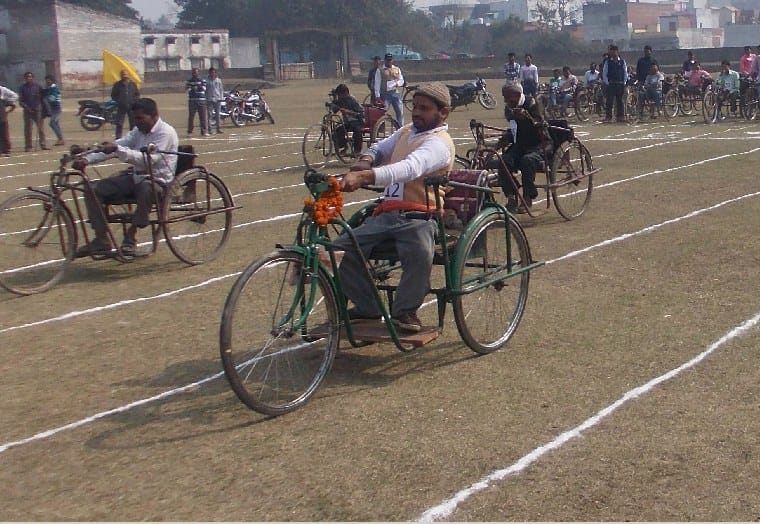40 special people tri drive cycle on track