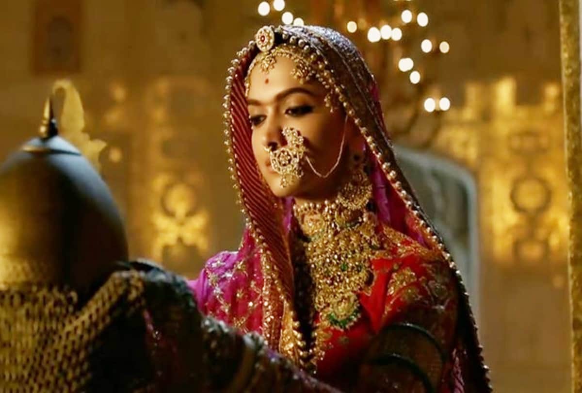 deepika padukone mom Arranges Grand Pre-Wedding Pooja and invites ranveer family