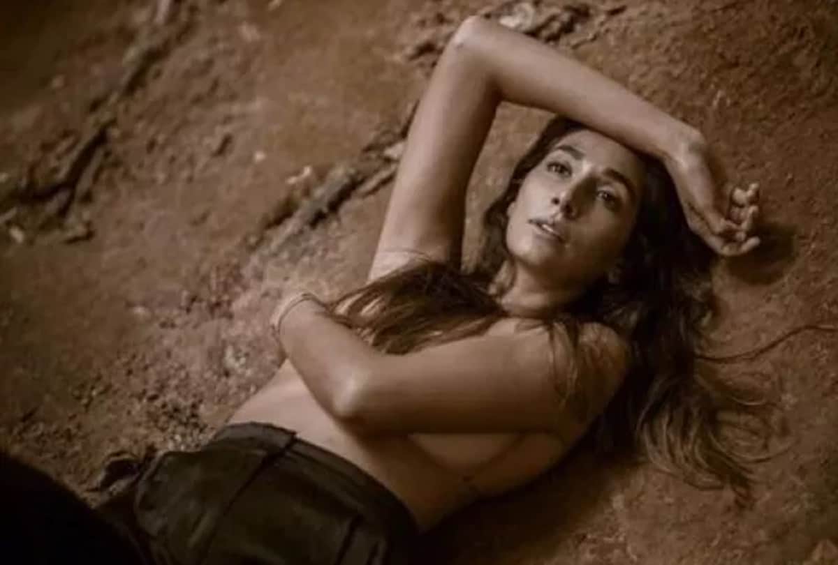 khatron ke khiladi 8 ex contestant monica dogra goes topless in latest photoshoot
