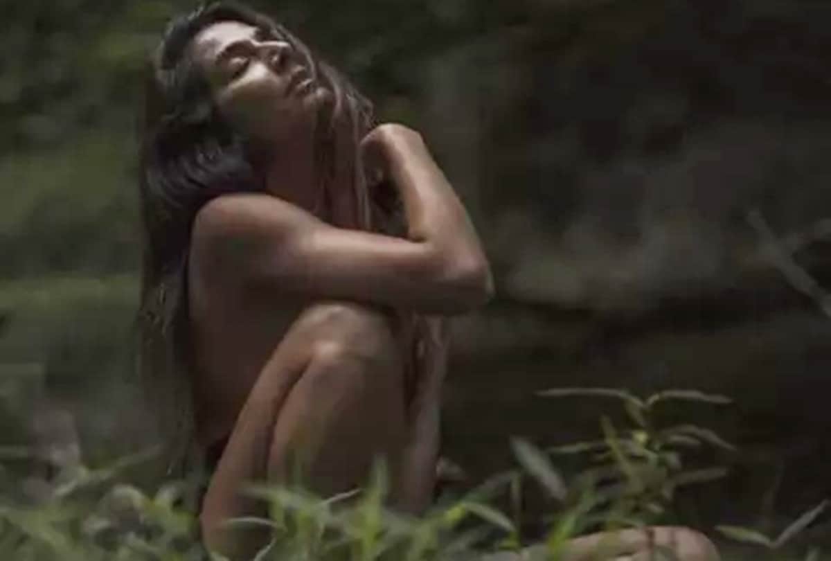 khatron ke khiladi 8 ex contestant monica dogra goes topless in latest photoshoot