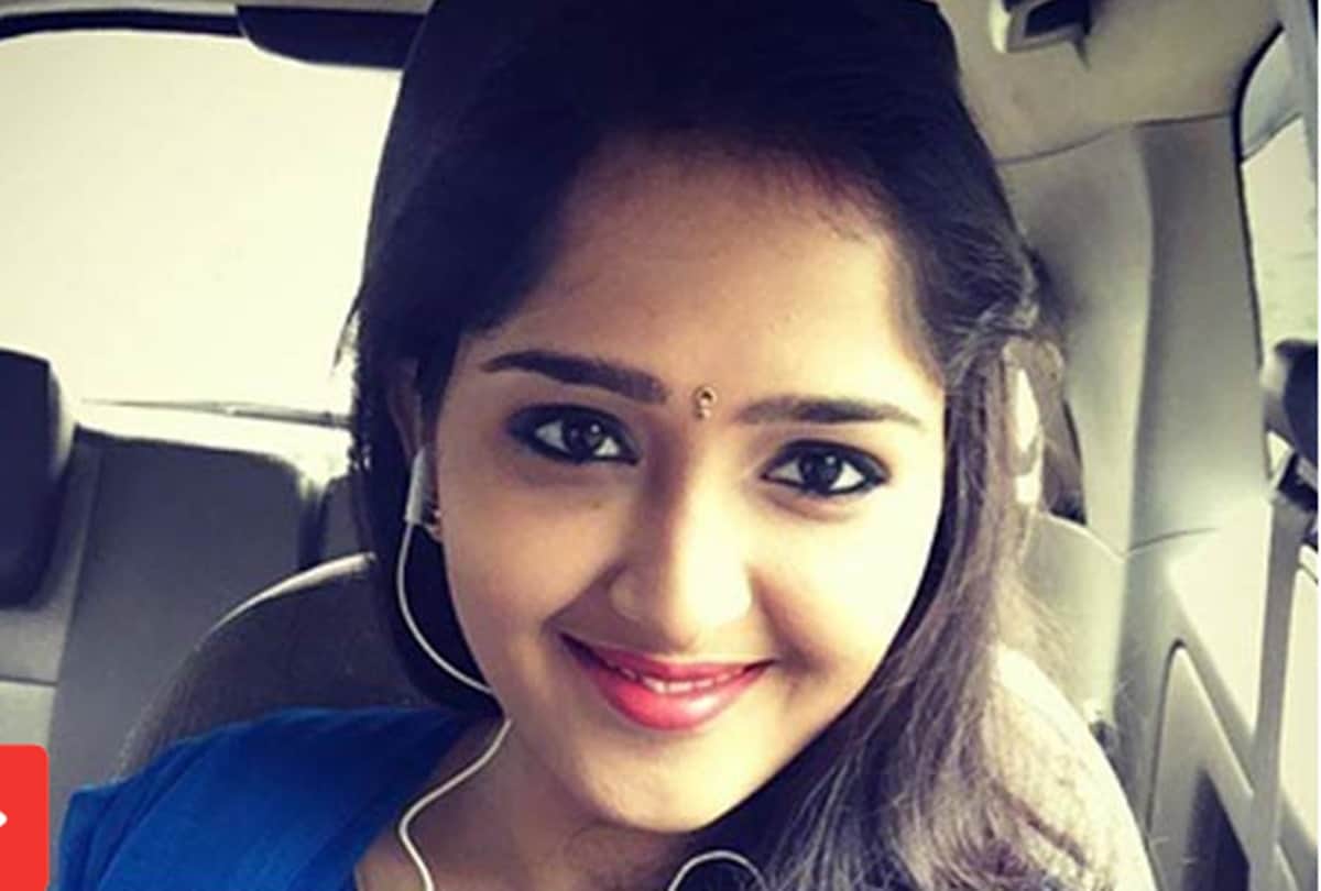malyalam actress Sanusha Santosh explain her horrifying molestation experience in a running train