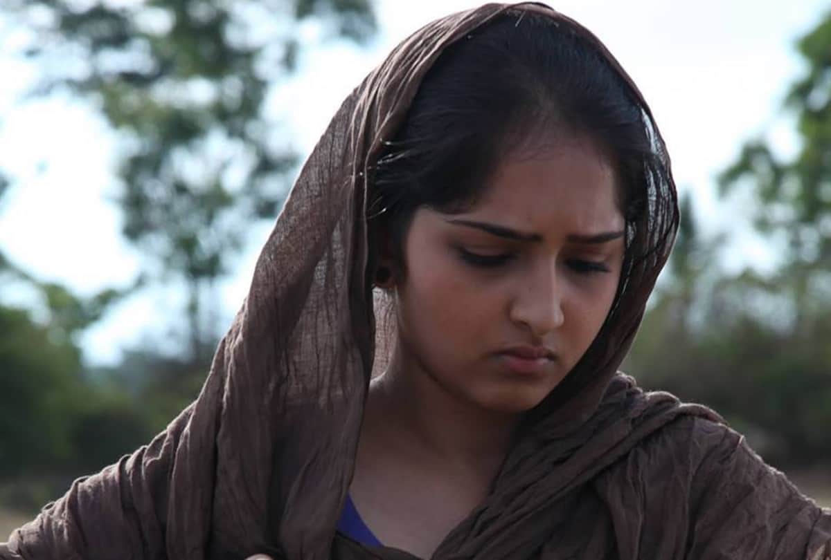 malyalam actress Sanusha Santosh explain her horrifying molestation experience in a running train