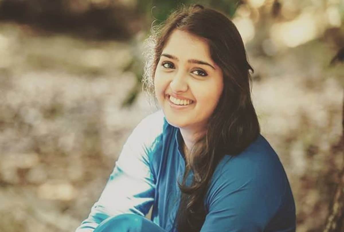 malyalam actress Sanusha Santosh explain her horrifying molestation experience in a running train