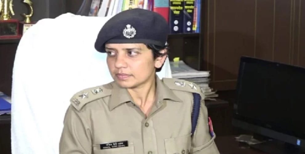 Girls in the room of the soldier, SSP manjil Saini suspended the soldier