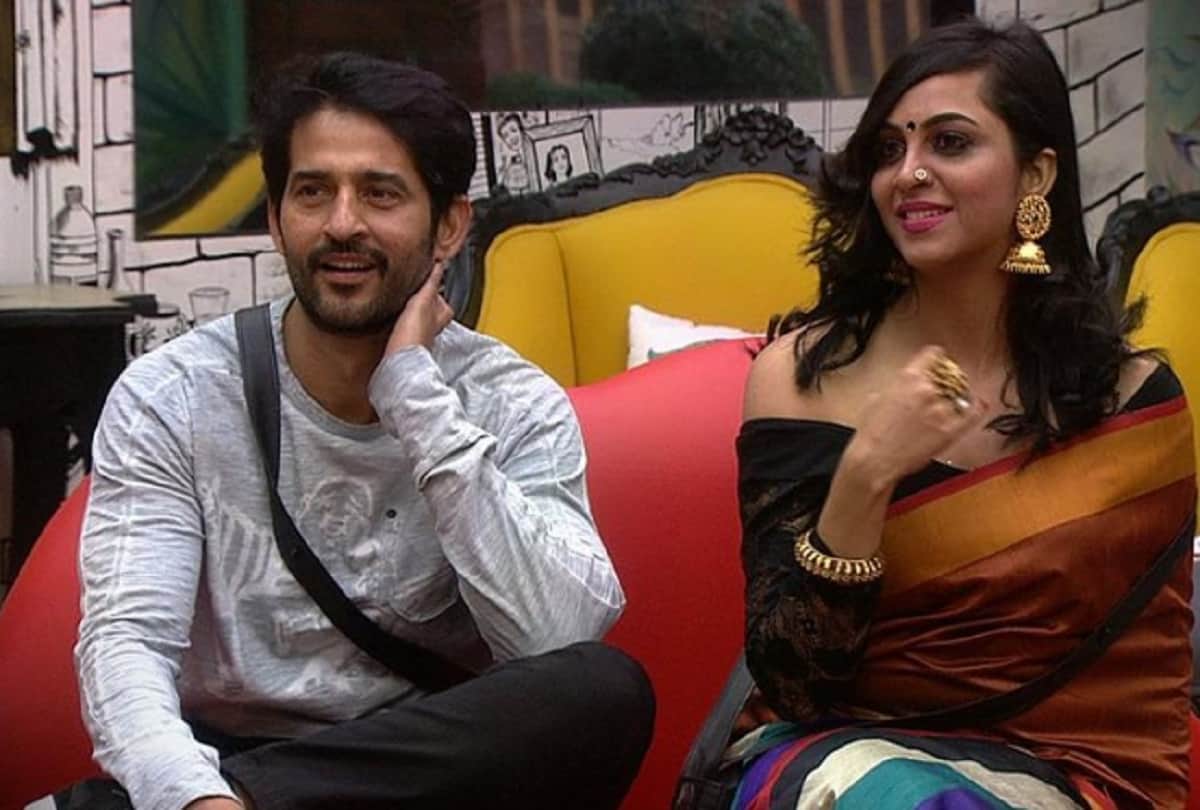 Arshi khan make fun on hiten tejwani box cricket league