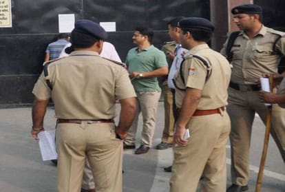 police cut Indian ambassador vehicle challan in dehradun