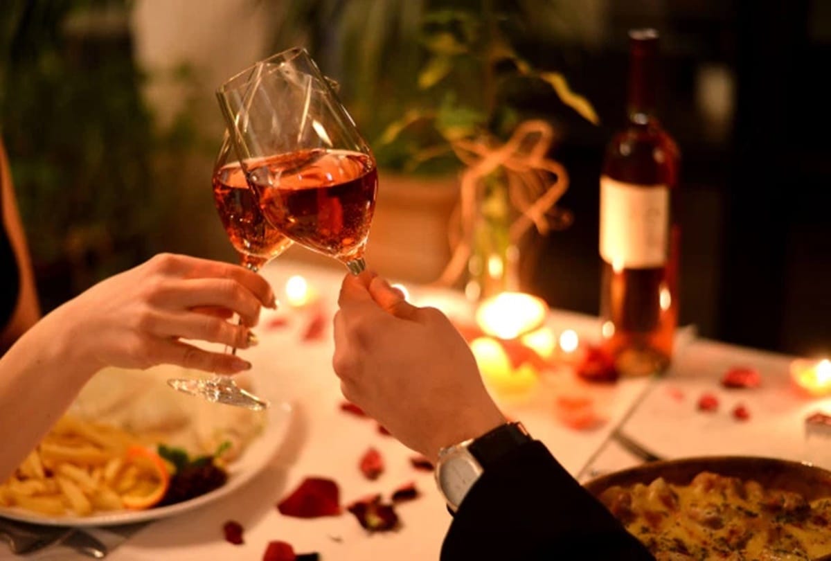 valentine day special 2019 How to make your first date memorable Read tips