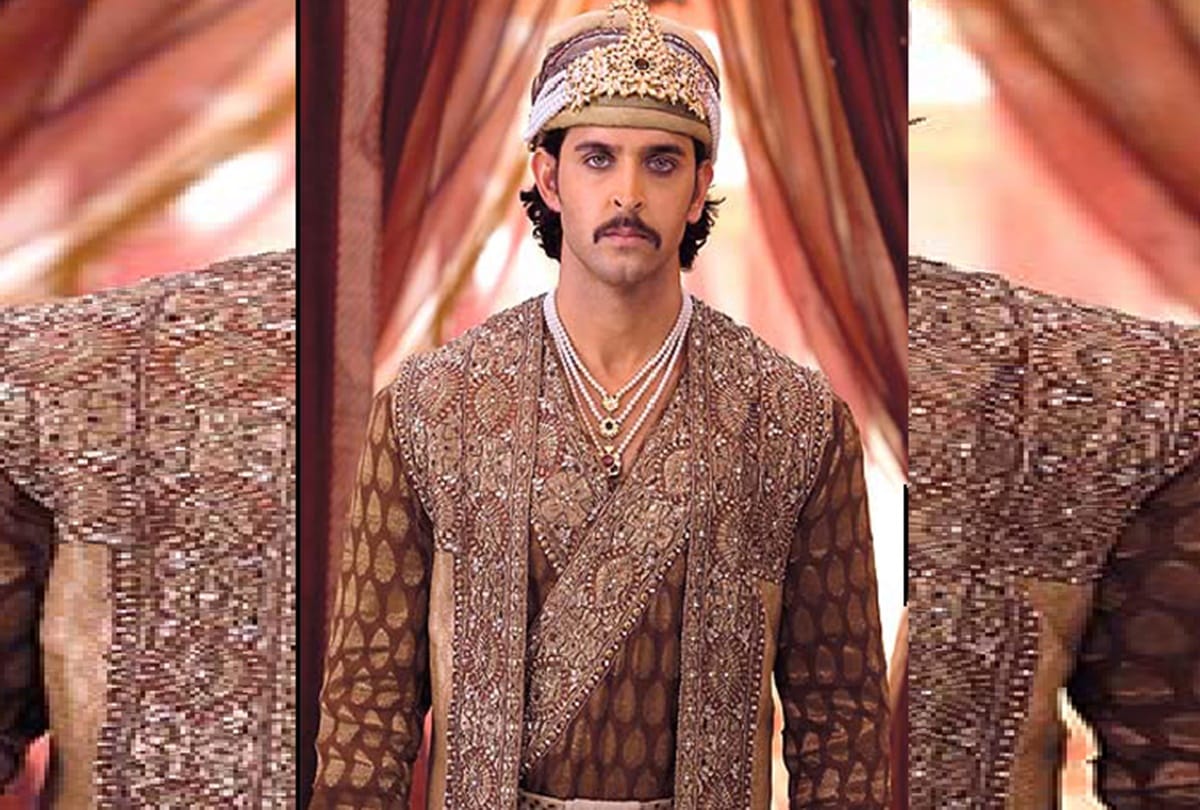 what happens to the outfits wear by bollywood actors in movie