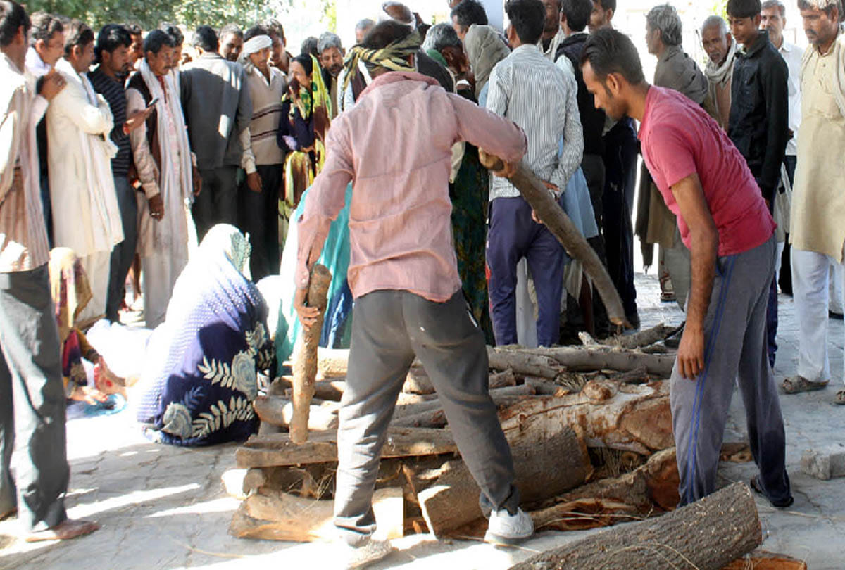 Banda massacre: everybody cried after seeing burning dead body