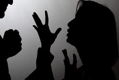rajashtan banswara crime two brother try to burn a girl