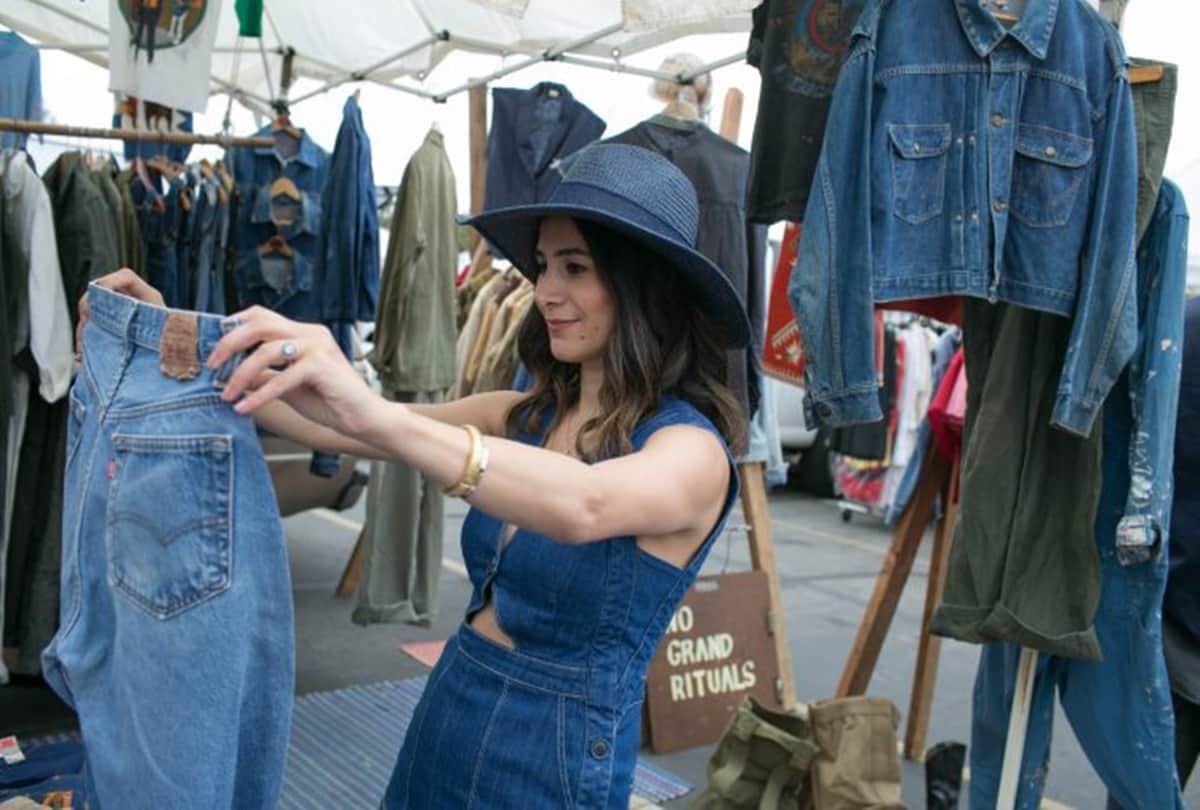 why girls jeans have small pocket in compare to boys bottoms