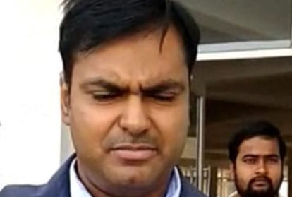 in jharakhand school principal burned students hands for punishment