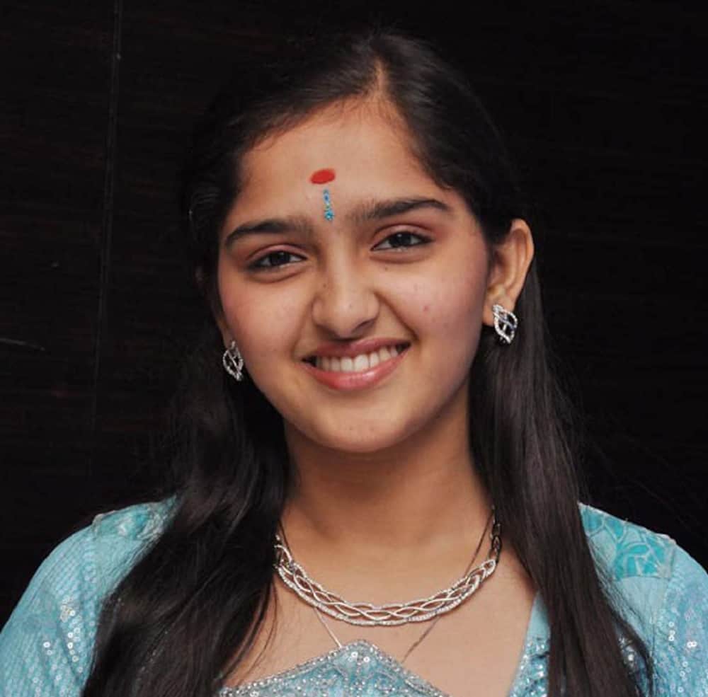 Malyalam actress Sanusha molested by a man while travelling in a train