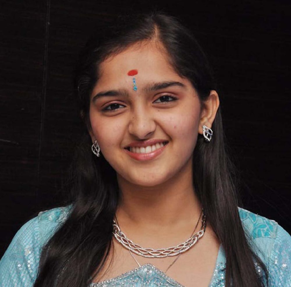 Malyalam actress Sanusha molested by a man while travelling in a train
