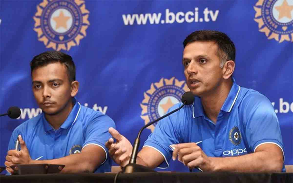 Rahu Dravid replaced by Sitanshu kotak and paras mhambrey as coach of india a and under-19