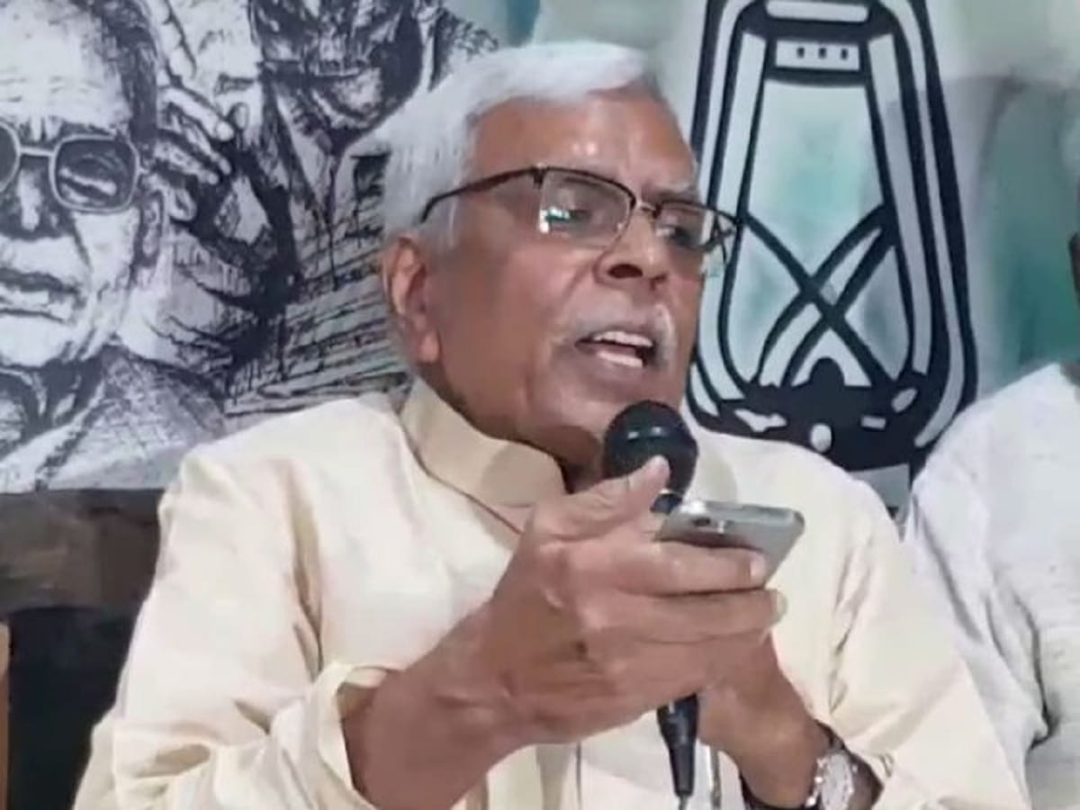 JDU leader Shivanand Tiwari meets Anand Mohan in saharsa jail who is sentenced in the murder case