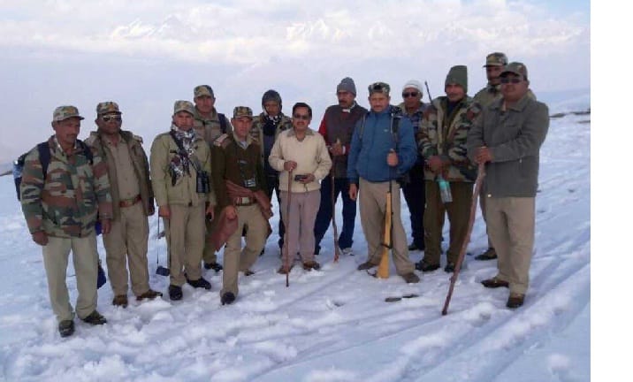 The hunter reached the height of 3700 meters