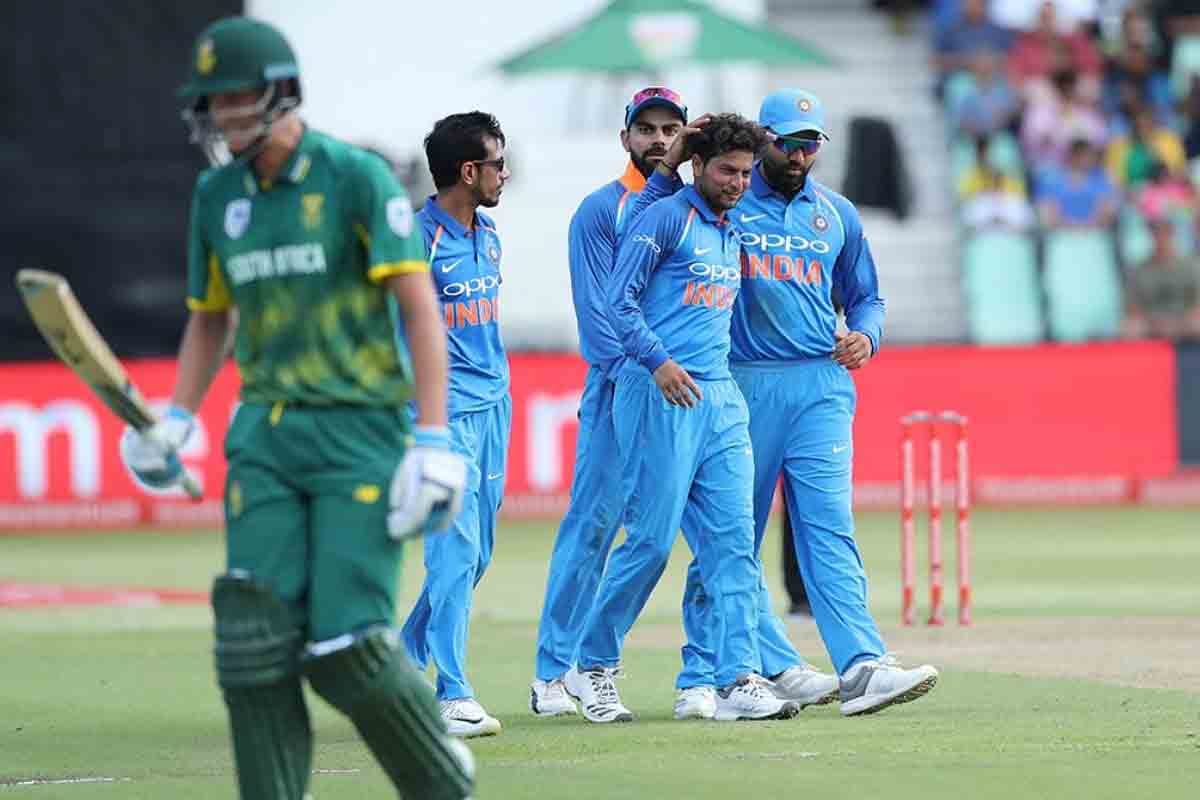 ms dhoni failed to pick up kuldeep yadav googly in first odi