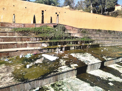 Ram Teri Mandakini: Nallah falling directly into the river