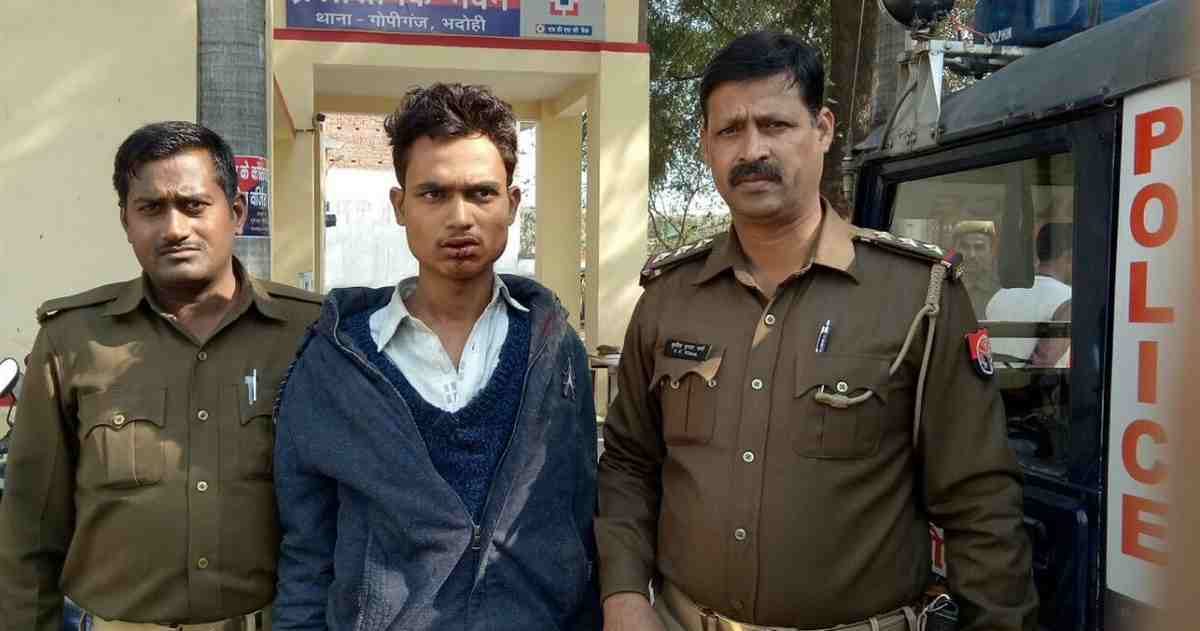 Lover stabbed with knife on girl in Bhadohi