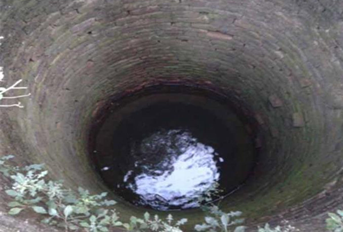 Two women jumped into well in domestic discord