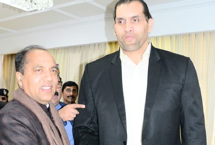 wwe world champion the great khali met jairam thakur at dharamshala