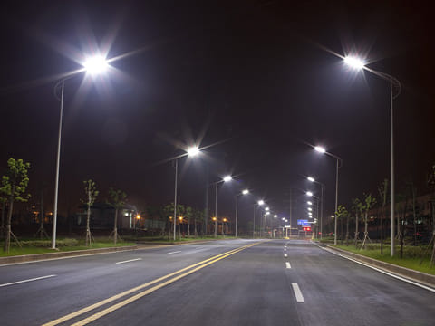 agra municipal corporation stopped work of led light