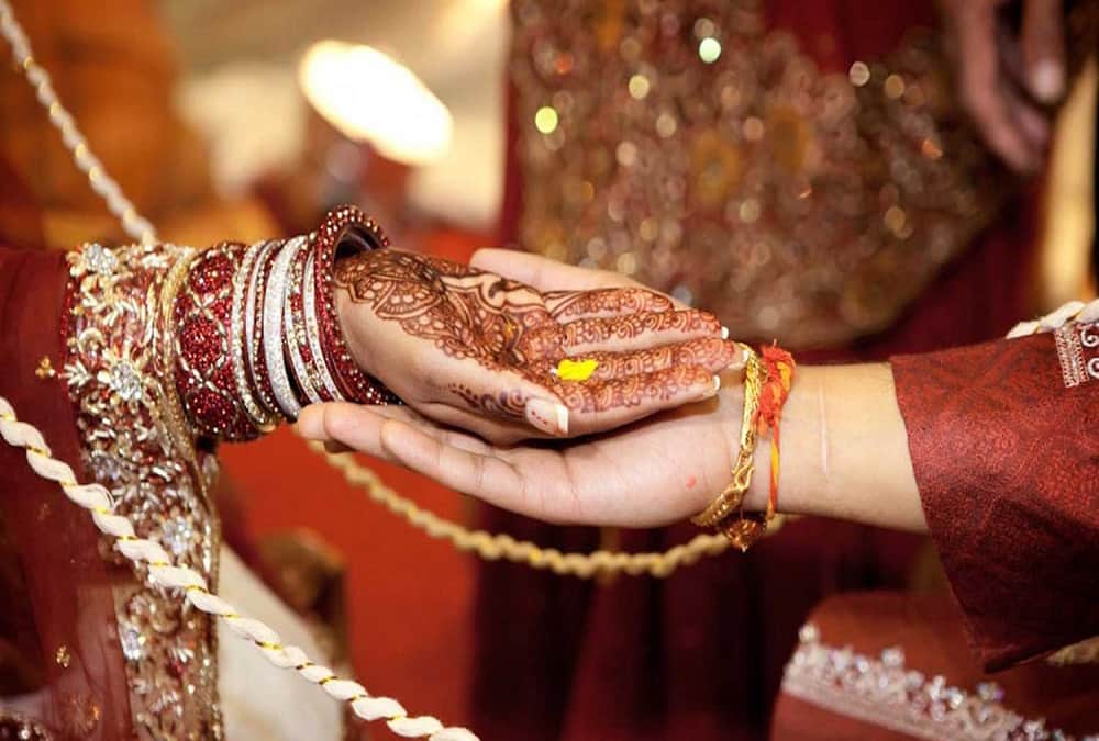 Karan Shahstri Beaten up his Wife Swati Mehra