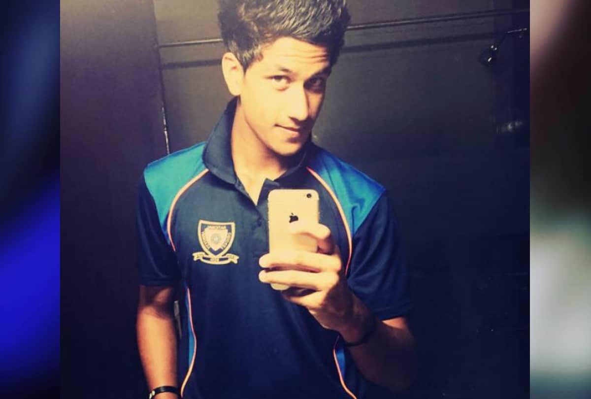 manjot kalra hero of under 19 cricket world cup 2018 is fond selfies here is proof