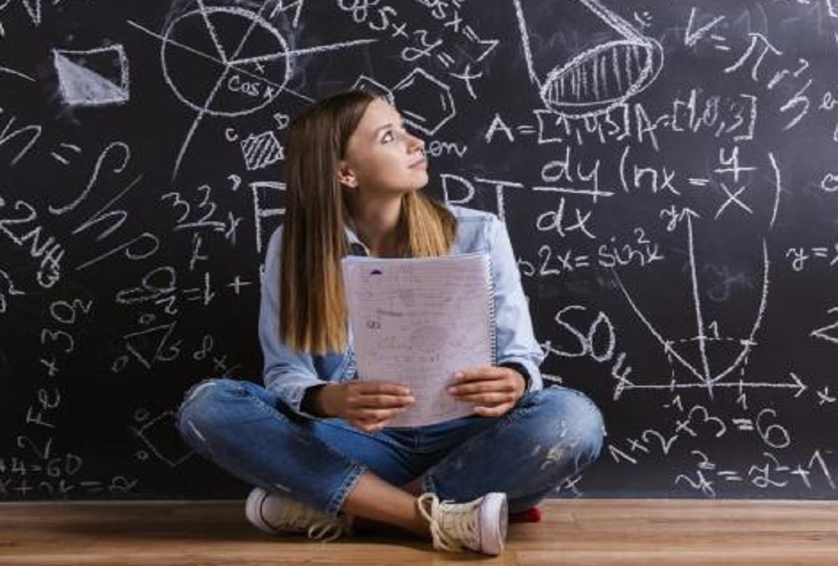 Maths question puzzled people, trending on socail media, Do you know the correct answer