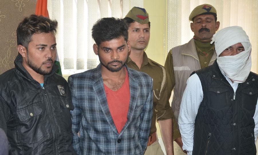 agra police open waseem murder case 