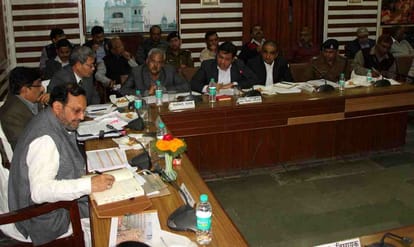 Suresh khanna take review meeting and three engineeers suspend